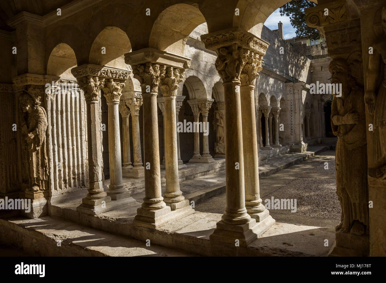 San Trophime chiostri Foto Stock