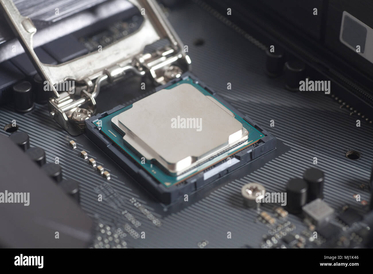 Intel LGA 1151 socket della CPU su scheda madre Computer PC con processore  cpu close up Foto stock - Alamy