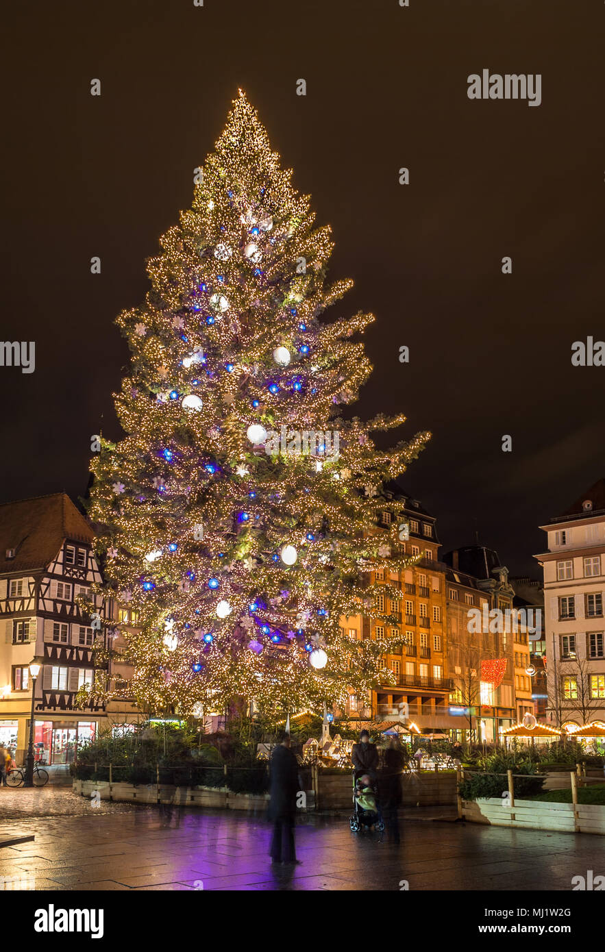 Albero di natale a Place Kleber a Strasburgo, "Capitale di Cristo Foto Stock