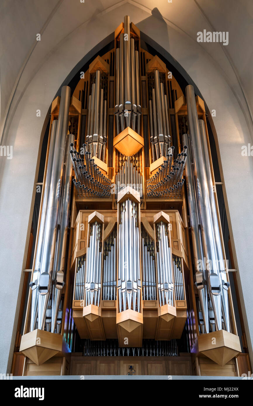 Organo a canne, Chiesa Hallgrims (Hallgrimskirkja) da stato architetto Guðjón Samúelsson, Reykjavik, Islanda Foto Stock