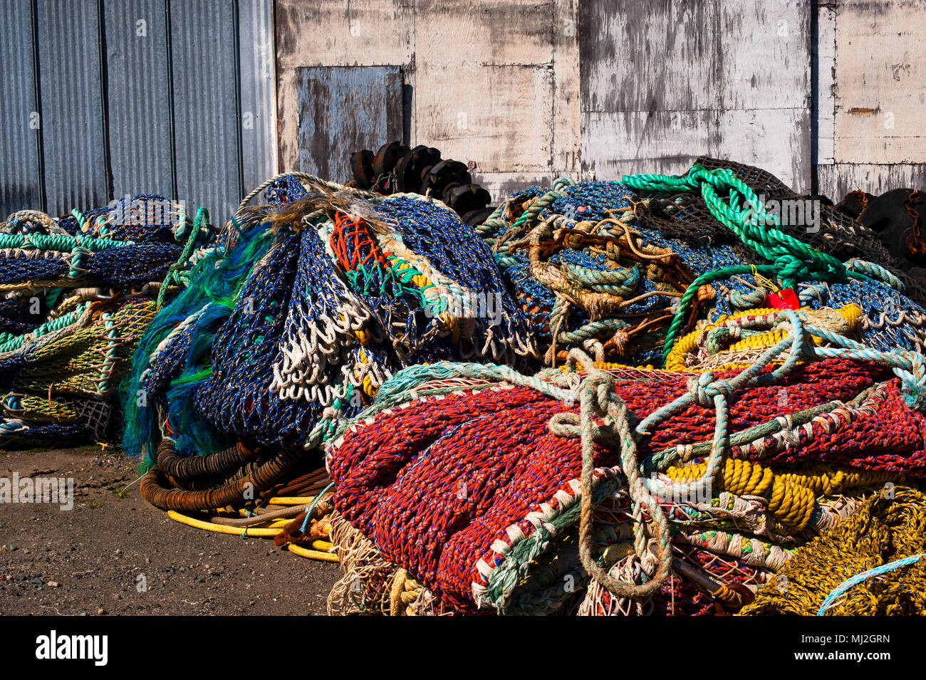 Le reti da pesca impilati in primo piano Fishermans Terminale, Bellingham waterfront Foto Stock