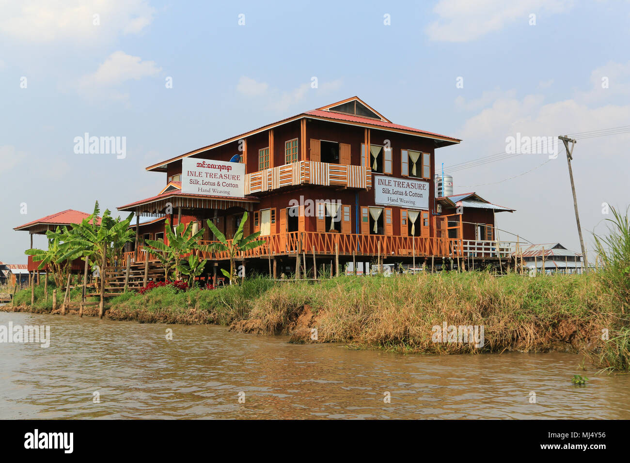 Tesoro Inle edificio in Nampan, Lago Inle, Myanmar (Birmania). Foto Stock