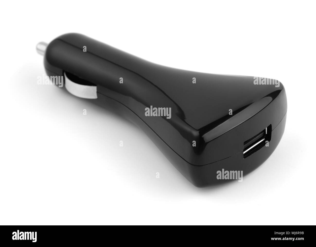 Black USB caricabatteria da auto isolato su bianco Foto Stock