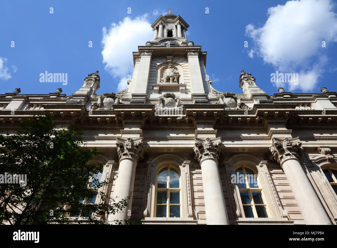 London, Regno Unito - Royal Exchange building. Vecchia architettura inglese. Foto Stock