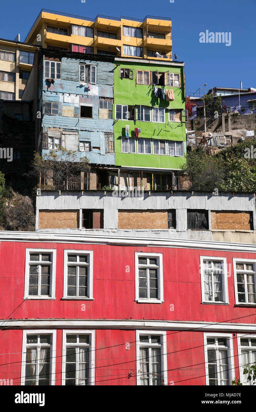 Vivacemente colorati edifici, Valparaíso, Cile Foto Stock