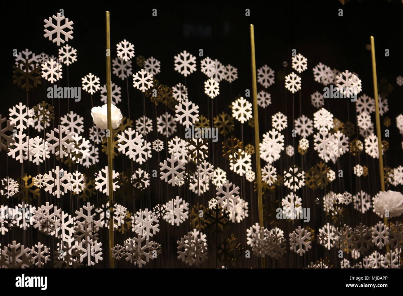 I fiocchi di neve vetrina di Natale di Londra Foto Stock