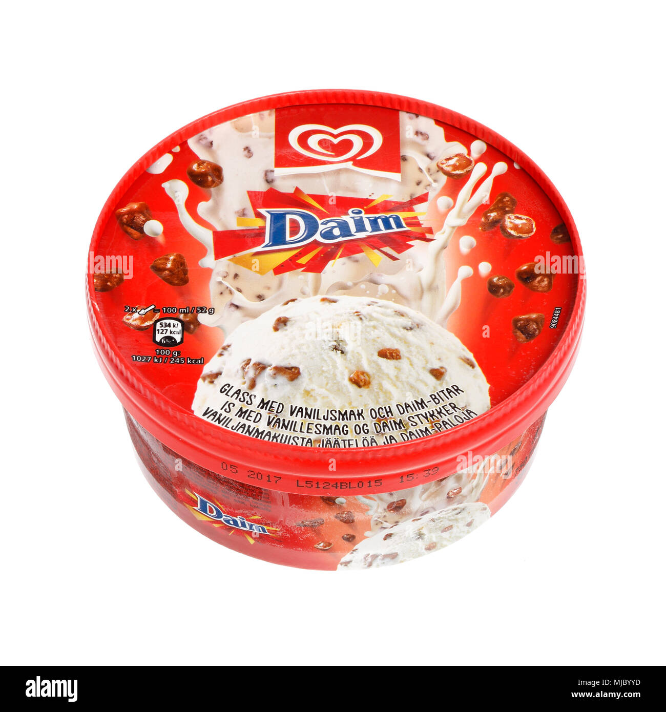 Stoccolma, Svezia - 9 Dicembre 2015: una confezione di gelato mescolato con Daim candy venduto sotto il marchio di cuore di proprietà di Unilever per il marchio svedese Foto Stock