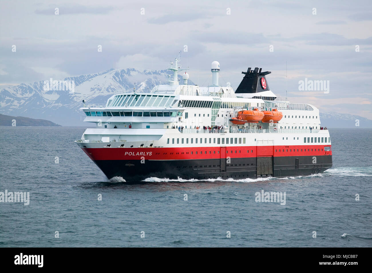 famos Hurtigrouten nave postale in corso a Capo Nord in norvegese acque Foto Stock