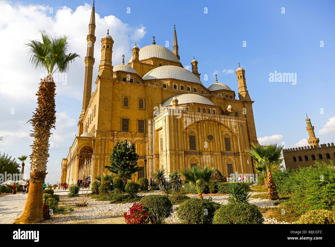 La grande moschea di Muhammad Ali Pasha, o la moschea di alabastro, o Muhammad Ali moschea è situato nella Cittadella del Cairo in Egitto, Nord Africa Foto Stock
