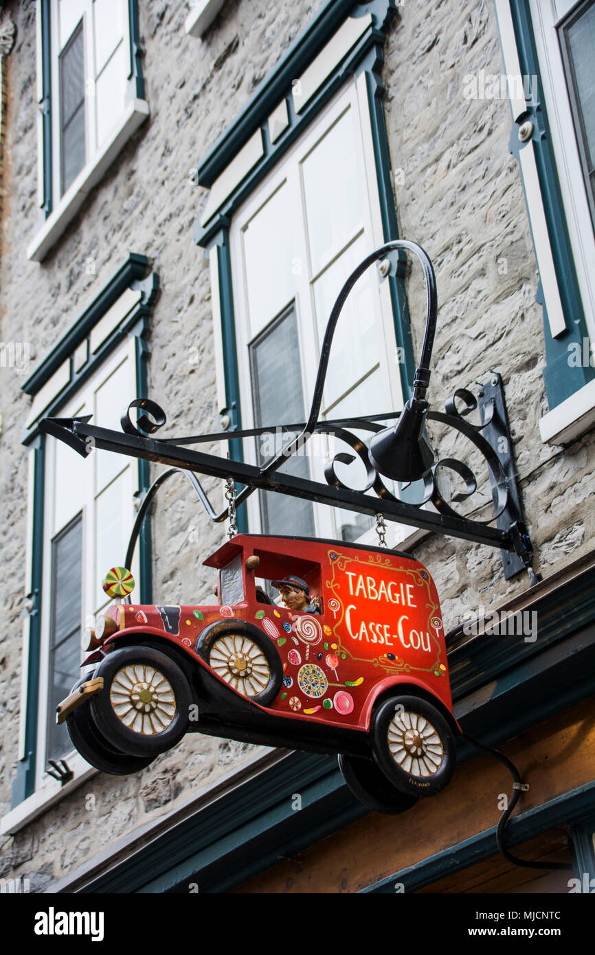 Shop segno in una vecchia casa di pietra nella città di Québec Foto Stock