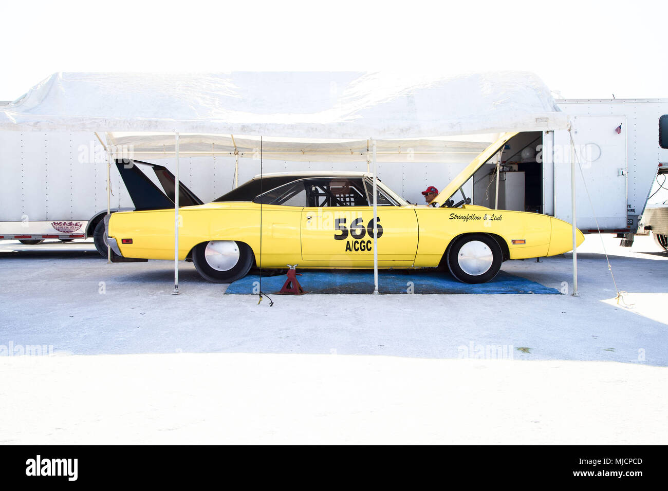 L'auto-costruito auto racing, Bonneville Speed Week, fantastica Salt Lake, Utah, Stati Uniti d'America Foto Stock