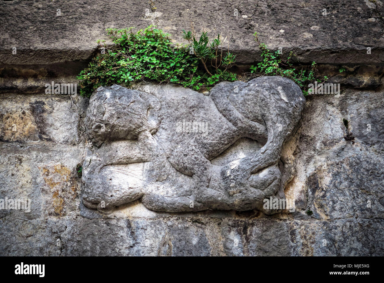 Dettaglio della parete del Saint Michel Kirche, costruita in stile gotico tra 1358 e 1398 Foto Stock