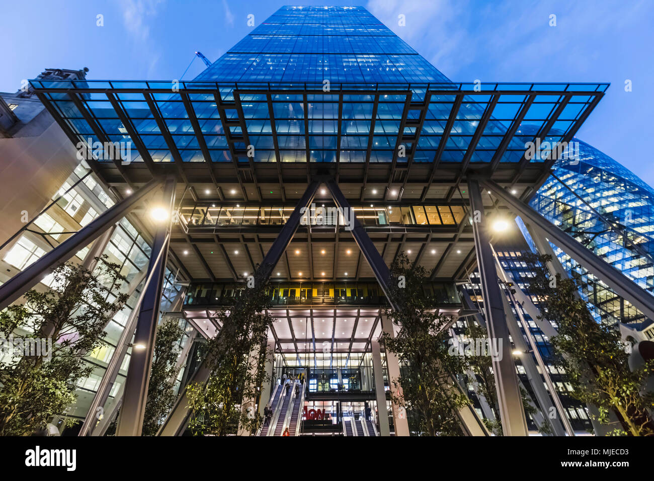 Inghilterra, Londra, Città di Londra, Leadenhall Street, Il Leadenhall edificio aka il Cheesegrater Foto Stock