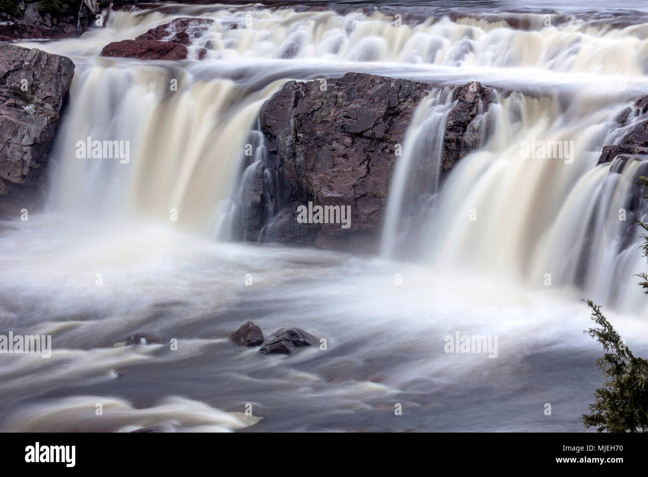 Lepreau Falls, Lepreau, New Brunswick, in pieno flusso come la molla di run-off progredisce. Foto Stock