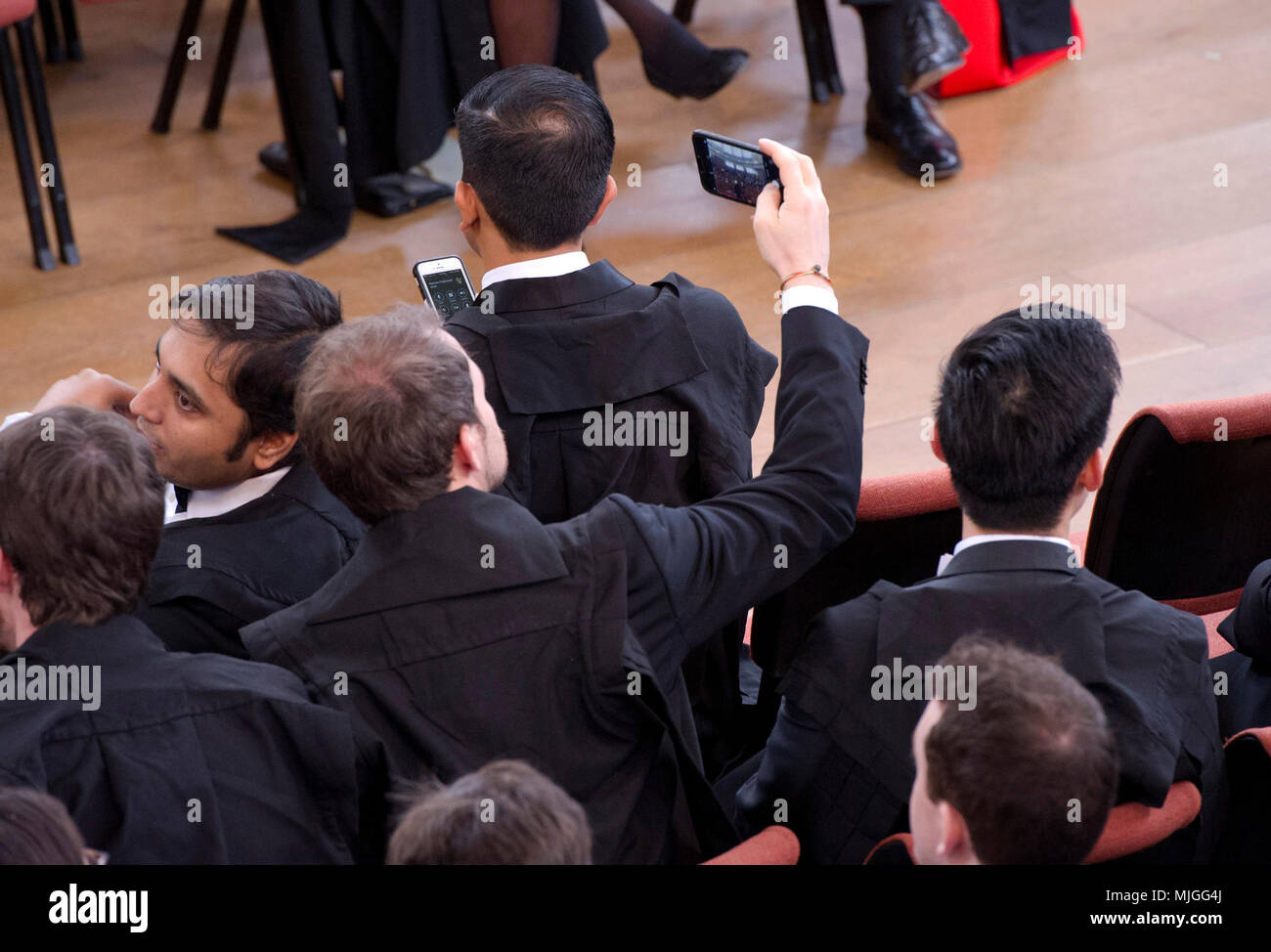 I Gradi giorno in Oxford, è possibile ottenere una qualifica da una delle migliori università del mondo.Un giorno di felicità e foto,celebrazione e orgoglio Foto Stock