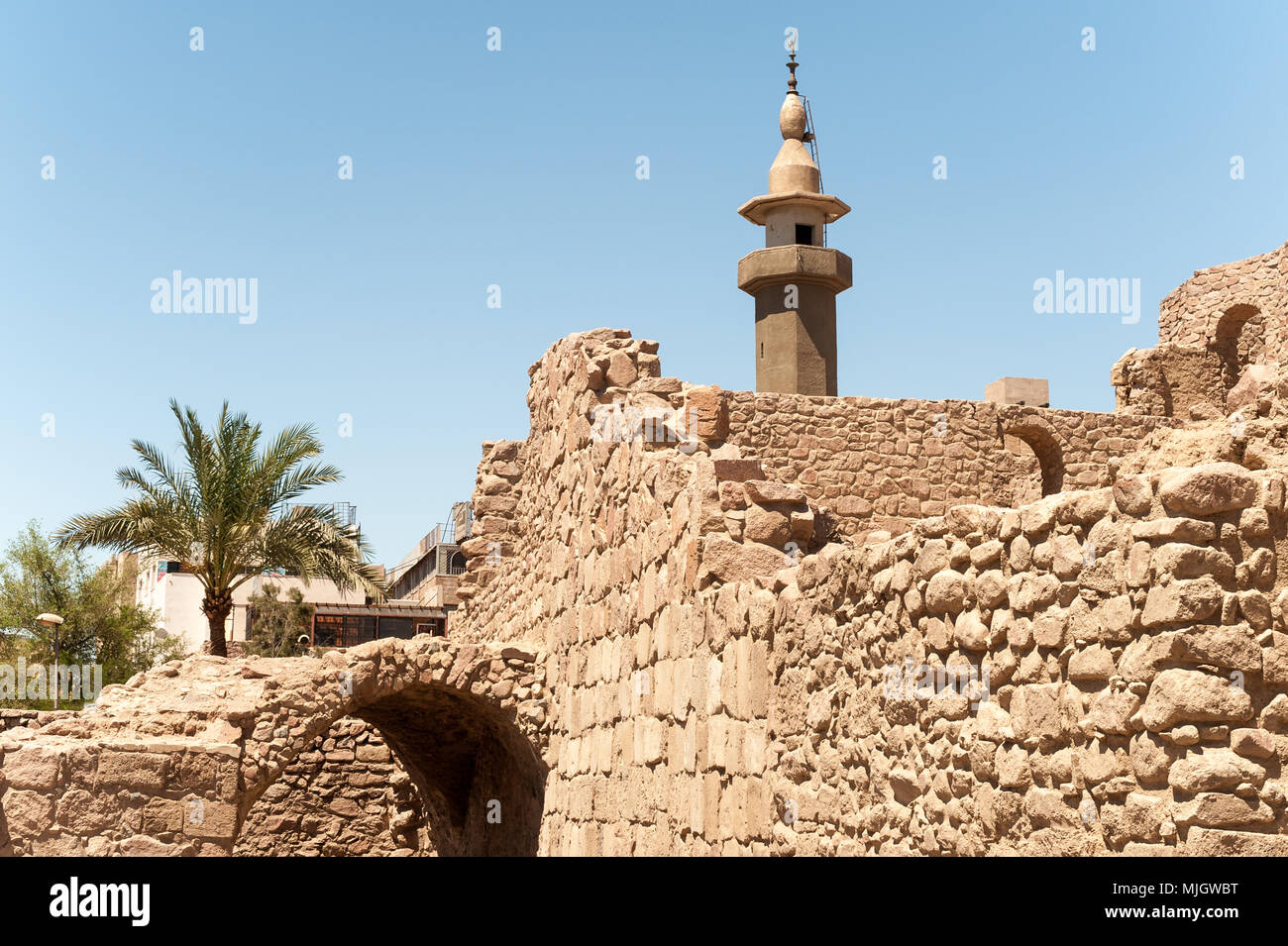 Aqaba,al-ʻAqabah , 'l'ostacolo è una giordana città costiera situata alla punta nord-orientale del Mar Rosso. Aqaba è la più grande città del Golfo di Foto Stock