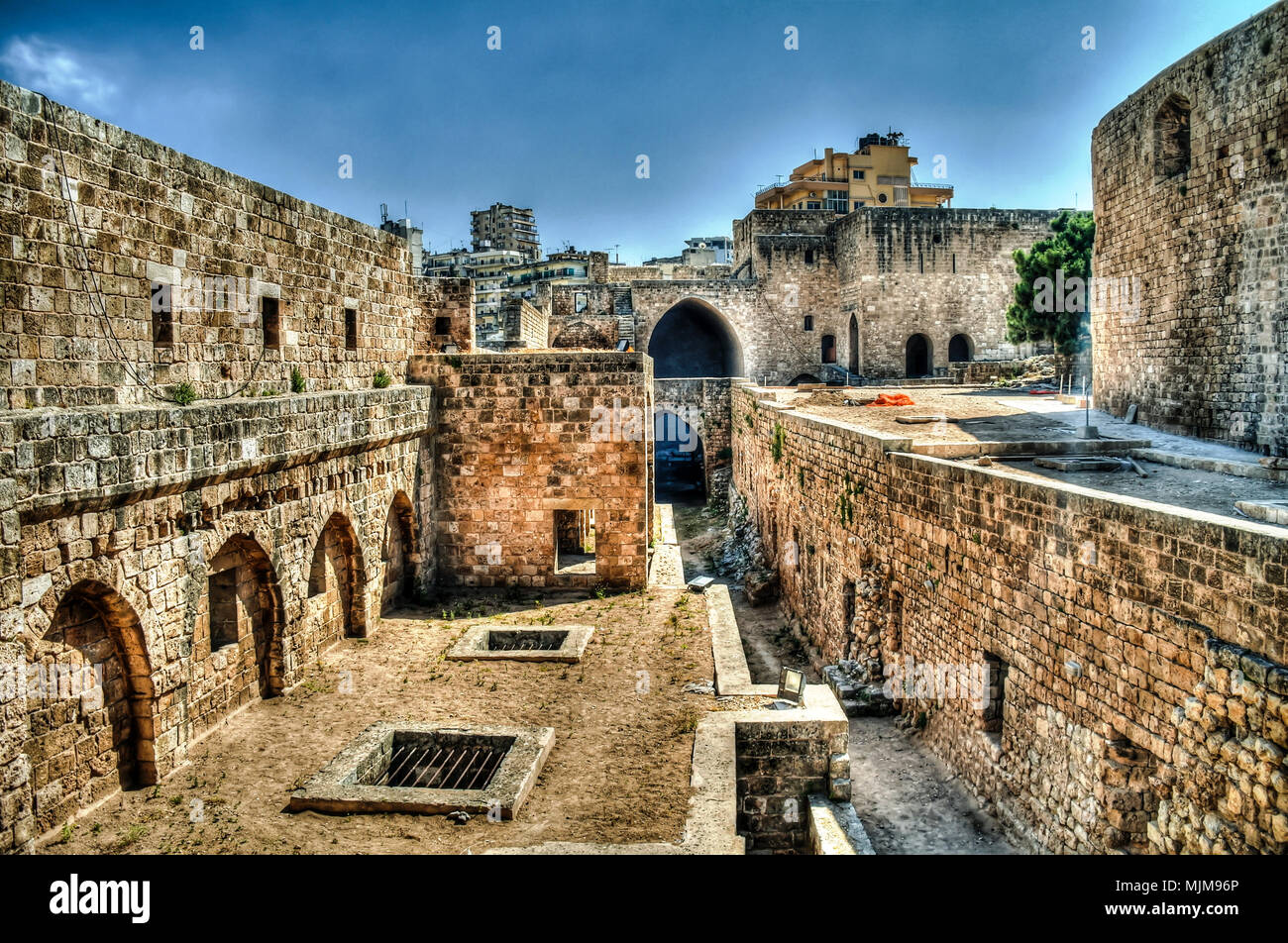 Panorama della cittadella di Raymond de Saint-Gilles a Tripoli in Libano Foto Stock