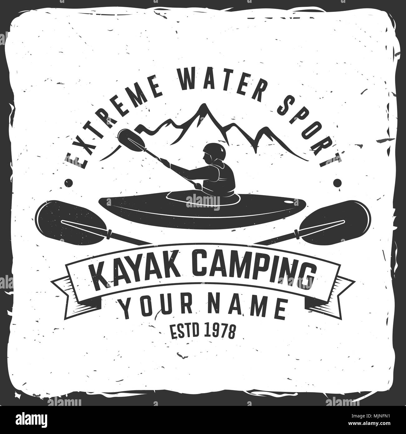 Kayak camping. Illustrazione Vettoriale. Concetto di t-shirt, stampare il timbro o il raccordo a t. Vintage design tipografia con la montagna e silhouette di kayaker. Extreme wa Illustrazione Vettoriale