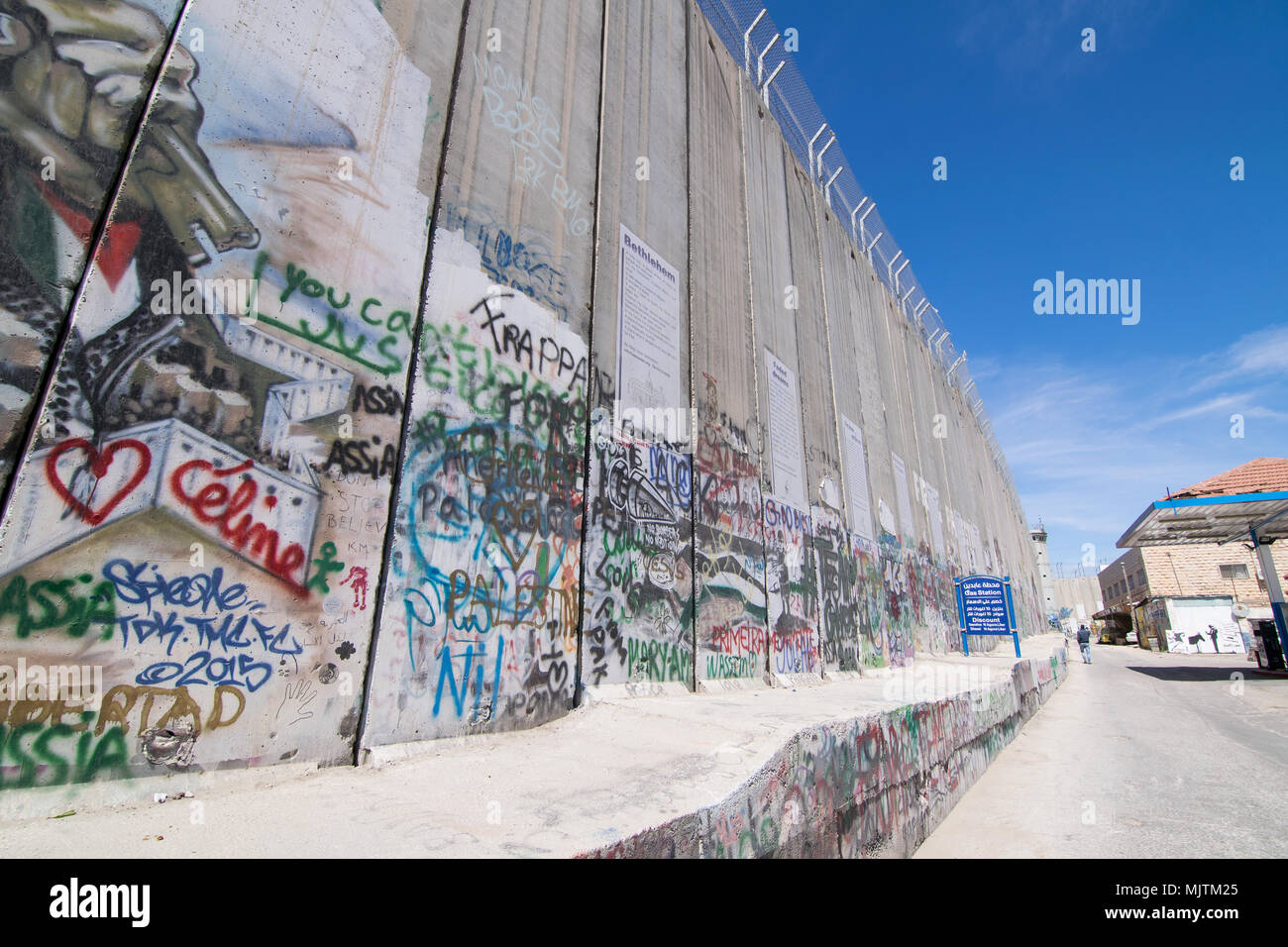 Graffiti alla barriera israeliana della Cisgiordania a Betlehem Foto Stock