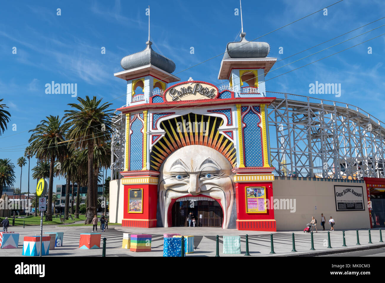 Il luna park dei divertimenti in ingresso St Kilda vicino a Melbourne in Australia Foto Stock
