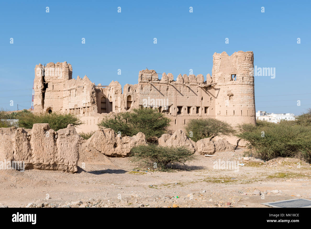 Il vecchio edificio fortificato in Barshaw sul 0utskirts di Mascate e Oman Foto Stock