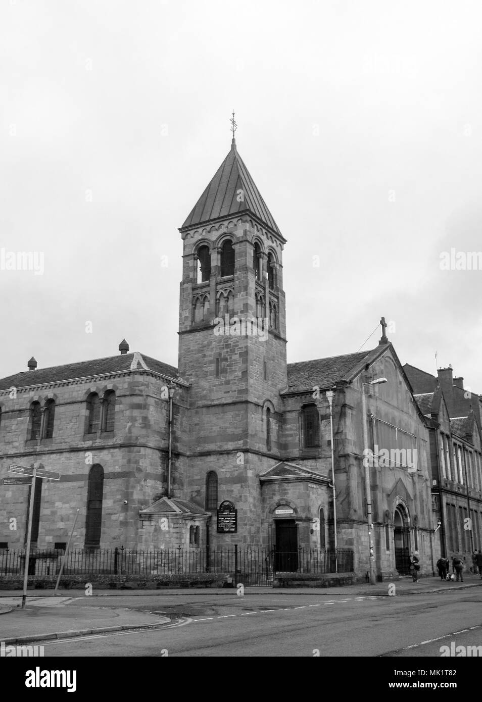 GLASGOW, SCOZIA - IL 23 APRILE 2018: una fotografia in bianco e nero di St Anthony's R.C.Chiesa in Govan. Foto Stock