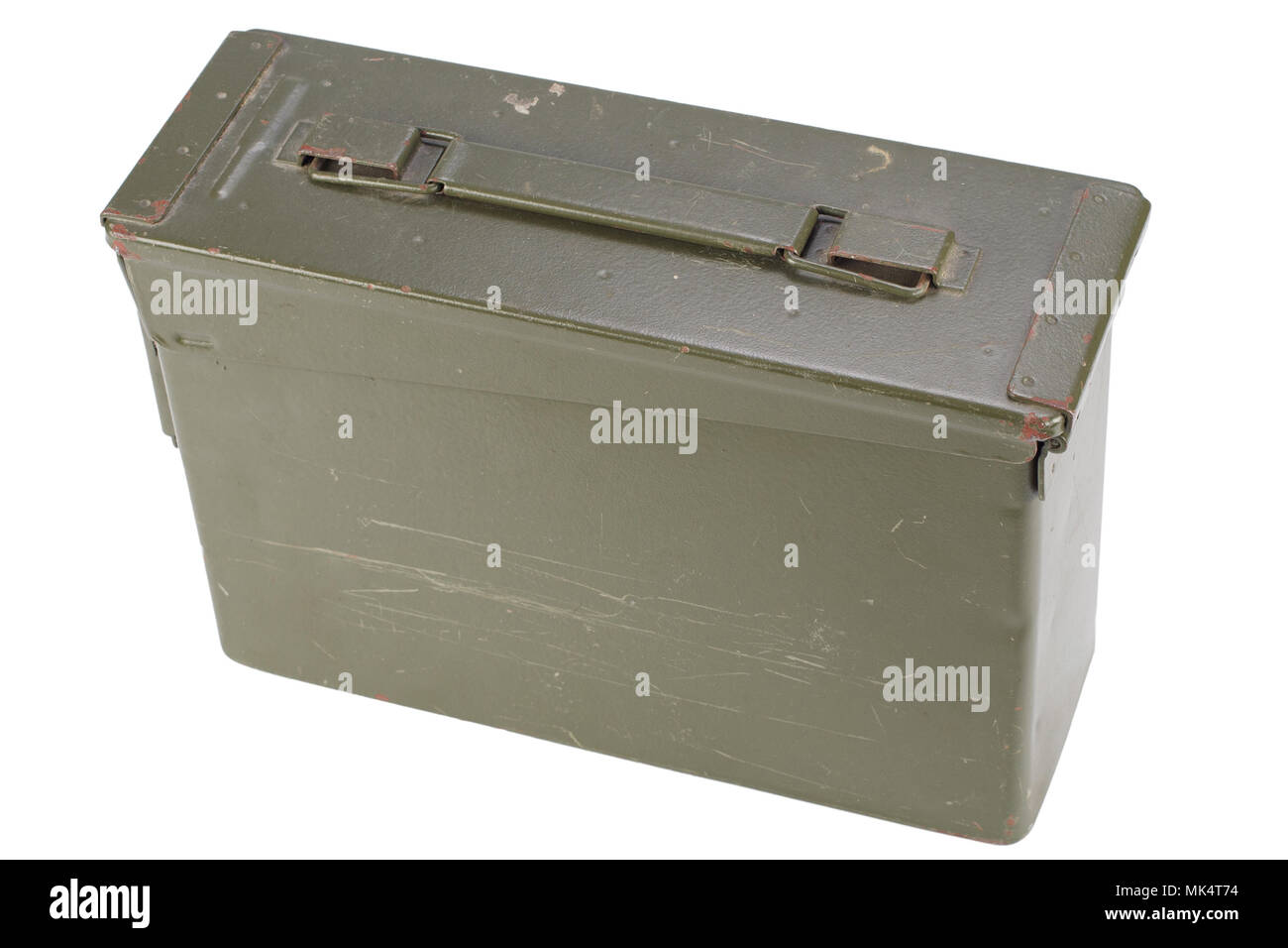 US Army green box munizioni isolati su sfondo bianco Foto Stock