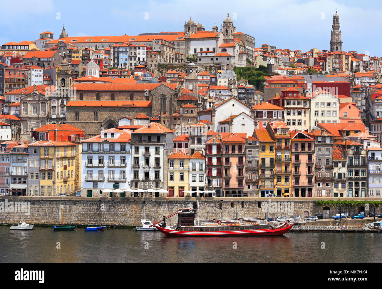 Lo skyline di Porto in Portogallo, Europa Foto Stock