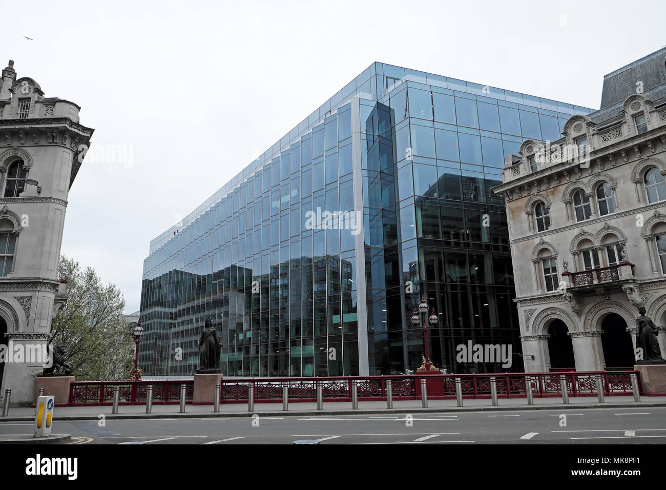 Nuovo Goldman Sachs Headquarters Building (progettato da Kohn Pedersen Fox associato) vicino a HOLBORN VIADUCT, Farringdon St City of London REGNO UNITO KATHY DEWITT Foto Stock