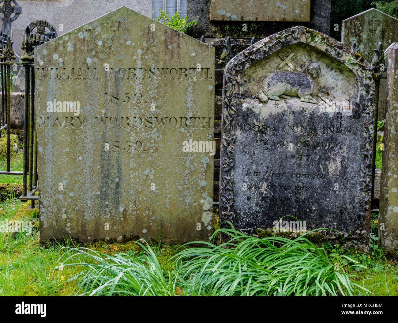 Wordsworth tombe di famiglia a St Oswald è la Chiesa, Grasmere, Lake District, Cumbria Foto Stock