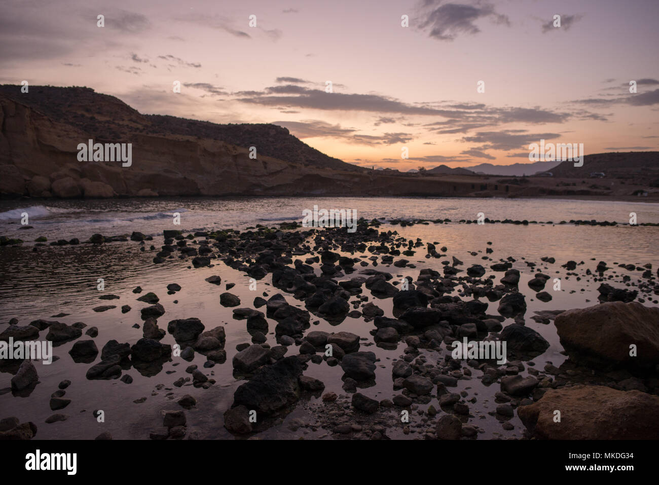 Il cove chiusa in Aguilas al tramonto, Murcia, Spagna Foto Stock