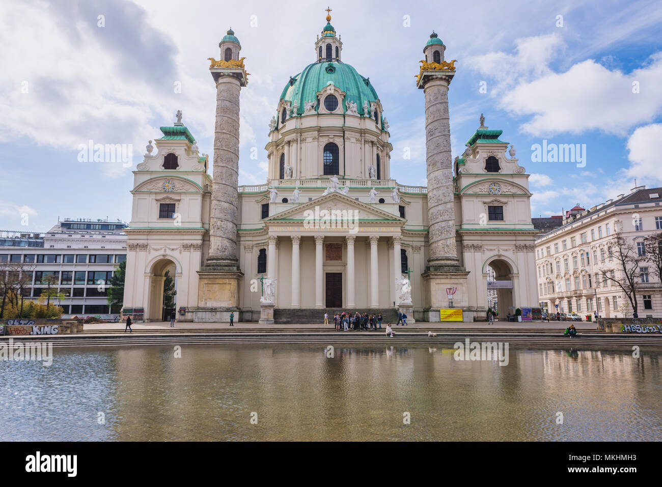 Così chiamato Karlskirche - Chiesa di San Carlo Borromeo a Vienna, in Austria Foto Stock