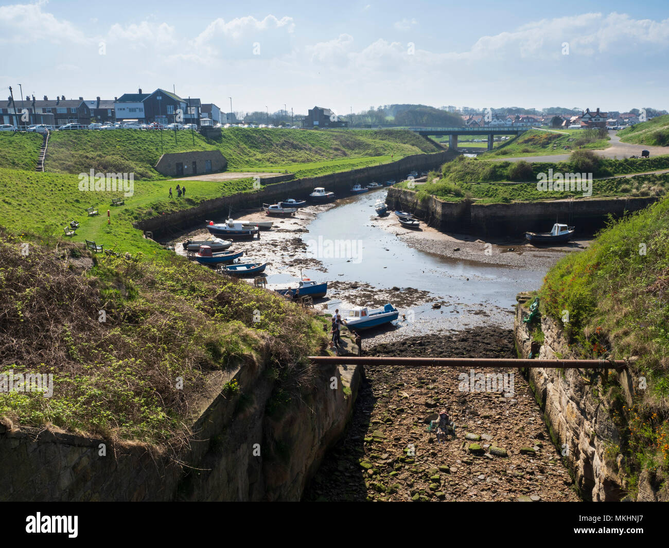 Seaton Sluice, Northumberland - man-made Harbour e il paesaggio della costa dal XVII secolo le opere di Sir Ralph Delaval per consentire il trasporto marittimo di carbone, s Foto Stock