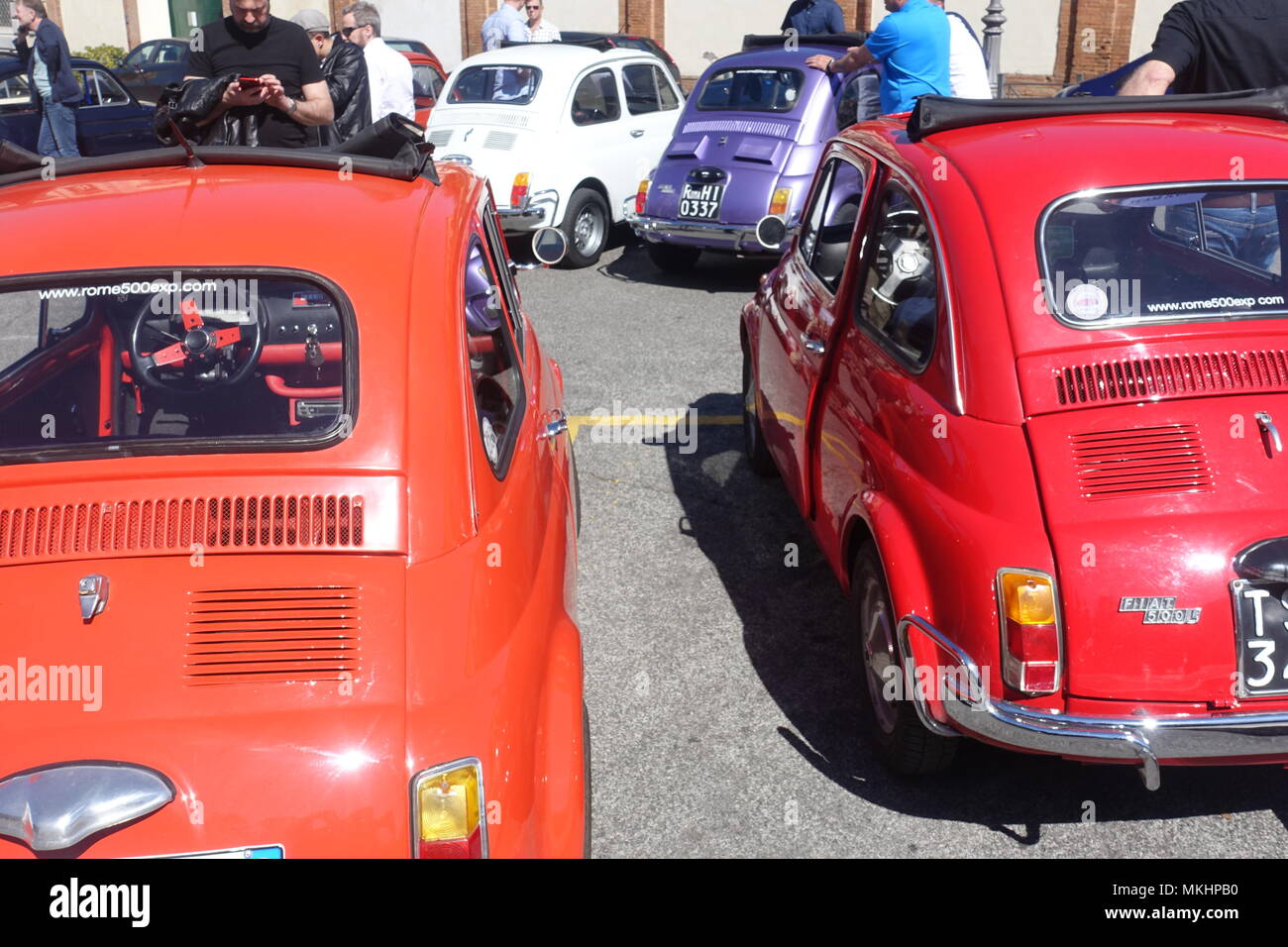 Fiat 500 raduno a Roma Italia Foto Stock