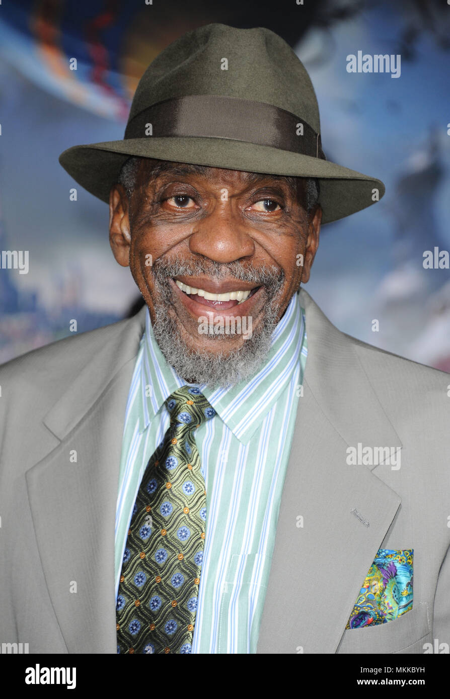 Bill Cobbs 043 a Oz il grande e potente Premiere al El Capitan Theatre di Los Angeles.Bill Cobbs 043 Red Carpet Event, verticale, STATI UNITI D'AMERICA, industria cinematografica, celebrità, fotografia, Bestof, arte cultura e intrattenimento, Topix celebrità moda / Verticale, meglio di, evento nella vita di Hollywood - California, moquette rossa e dietro le quinte, USA, industria cinematografica, celebrità, movie celebrità, personaggi televisivi, musica celebrità, fotografia, Bestof, arte cultura e intrattenimento, Topix, headshot, verticale, una persona, dall'anno , 2013, inchiesta tsuni@Gamma-USA.com Foto Stock