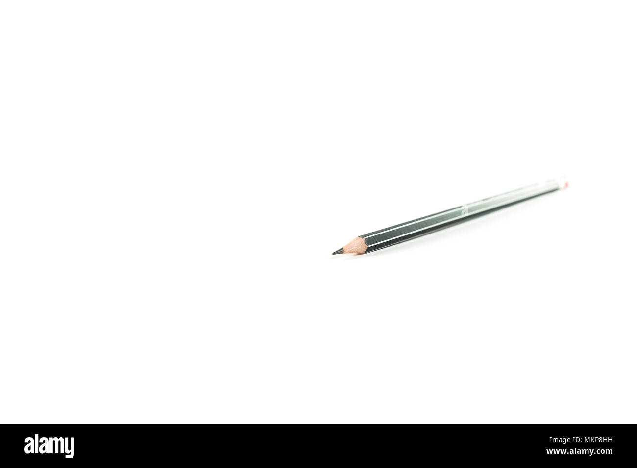 Close up di matita nera, punta di matita isolato sul retro bianco massa Foto Stock