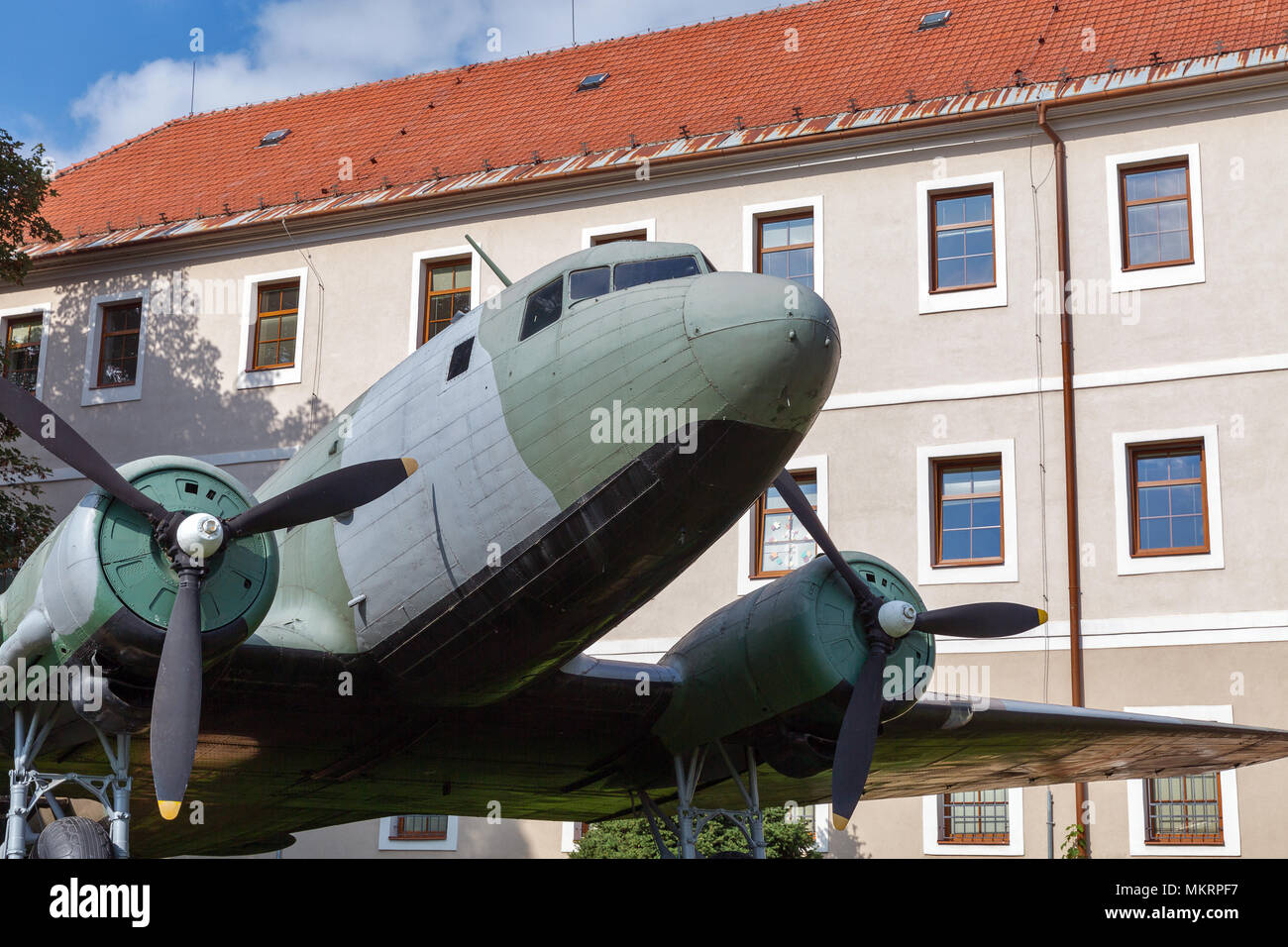 Aeroplano Li-2 a open air museum di SNP, attrezzature militari da WW2 in Banska Bystrica, Slovacchia Foto Stock
