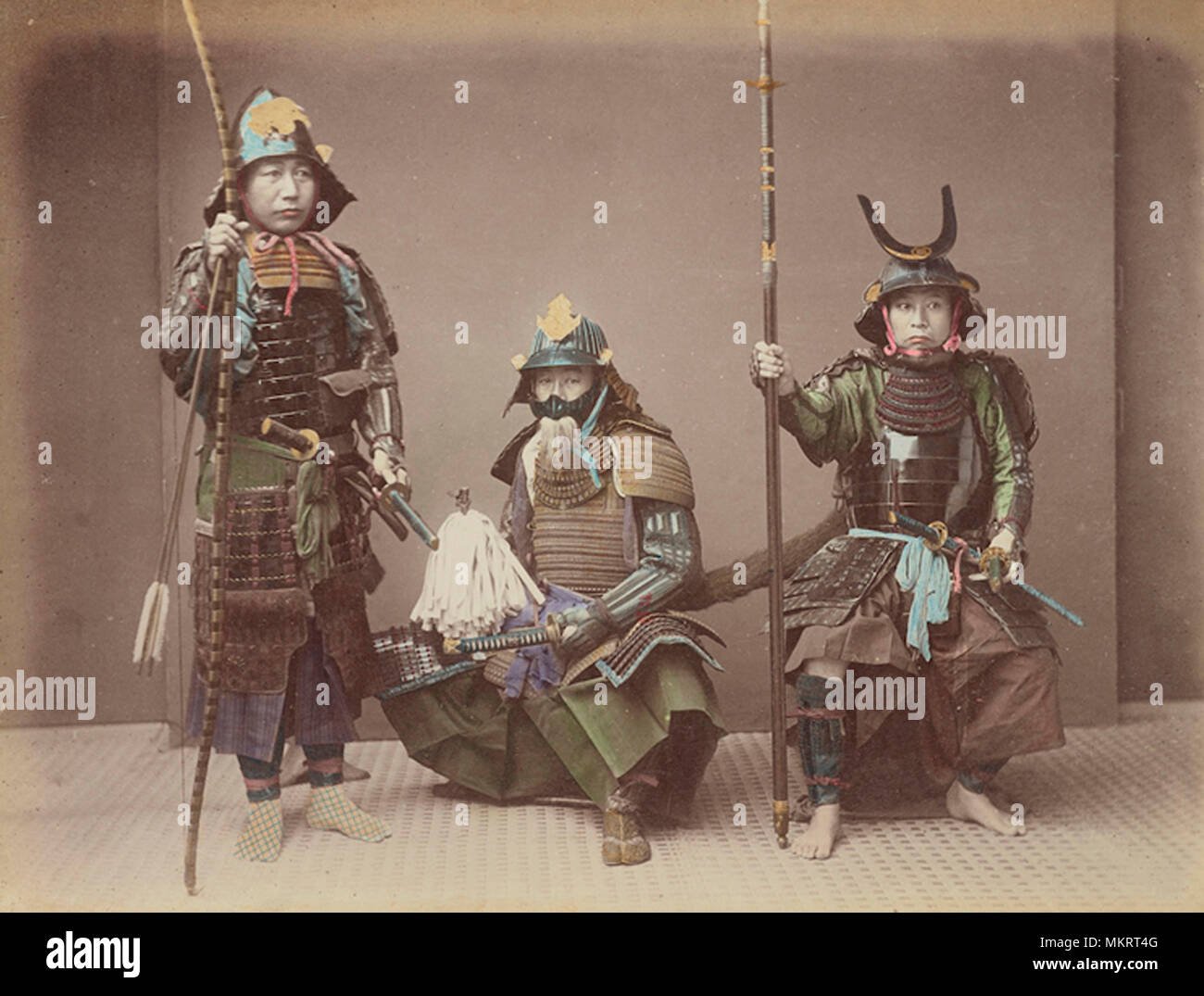 Il Samurai in armatura; Kusakabe Kimbei (giapponese, 1841 - 1934, attivo 1880 - circa 1912); Giappone; 1870 - 1890s; colorate a mano albume silver stampa; 20,3 x 26,7 cm (8 x 10 1/2 in.); 84.XA.700.4.58 Foto Stock