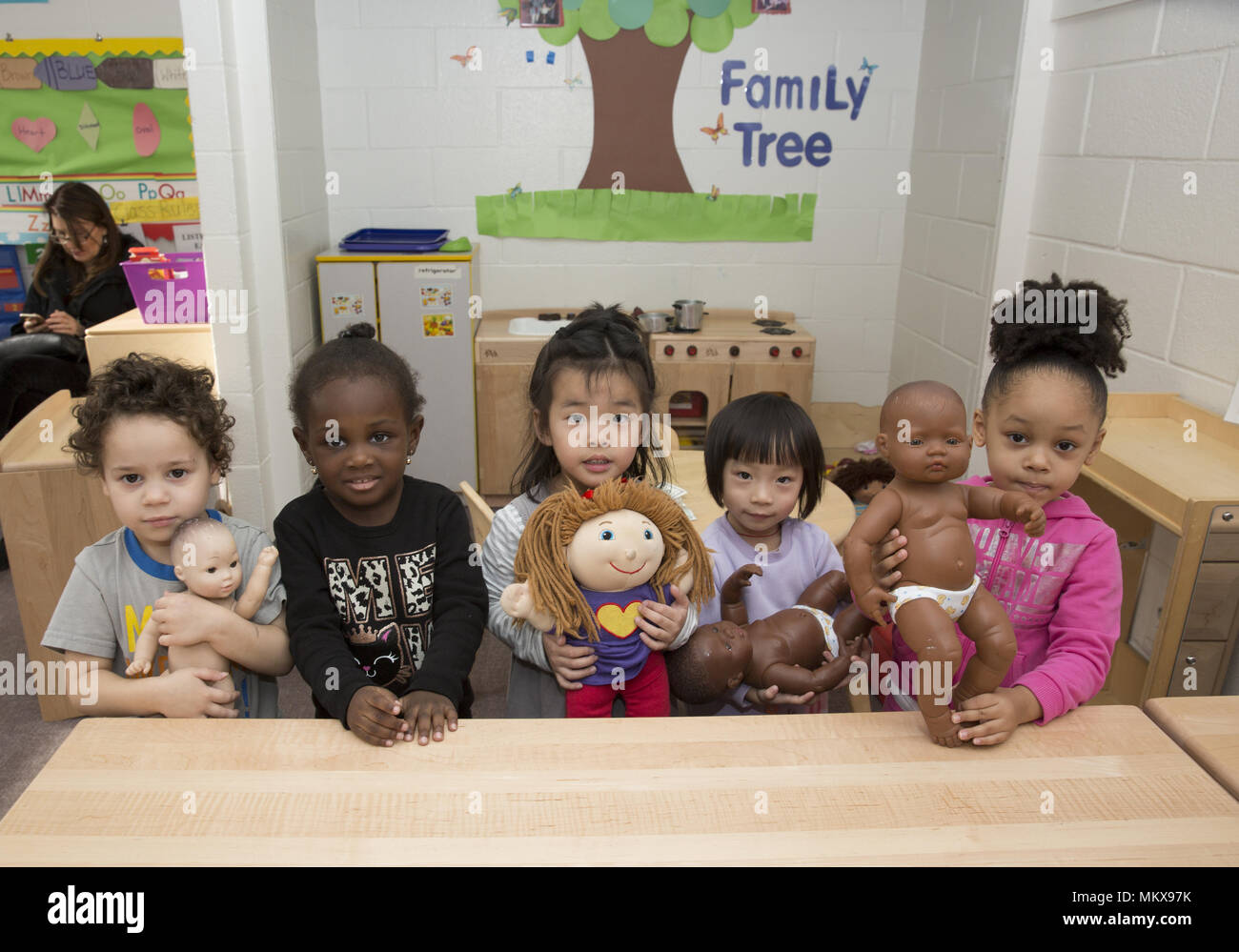 Lower East Side multi etnico scuola materna a Manhattan, New York City. Foto Stock