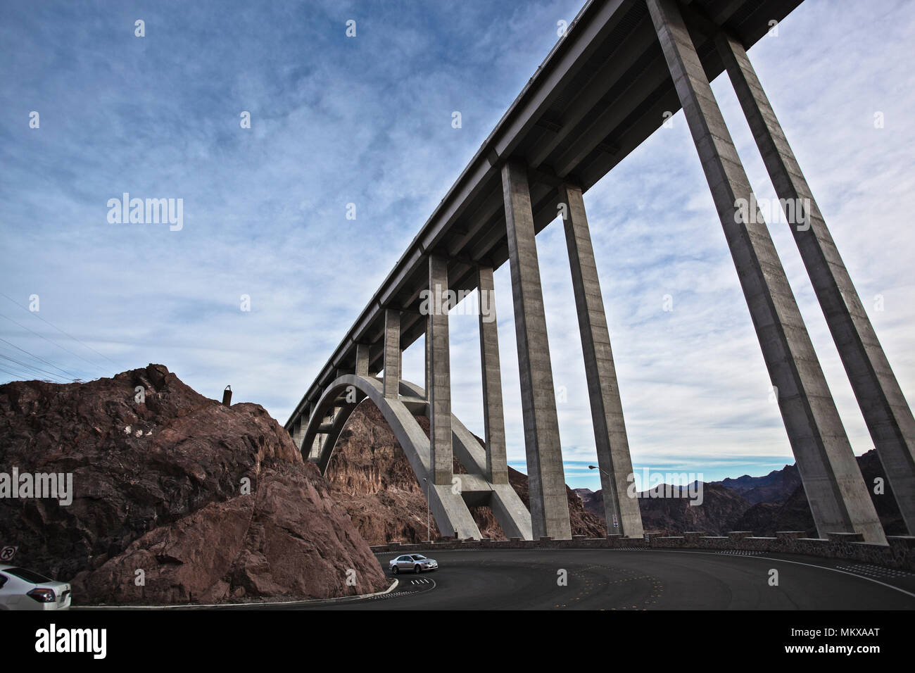 Pat Tillman memorial bridge. La città di Boulder, lungo il Fiume Colorado il collegamento di Nevada e Arizona Foto Stock