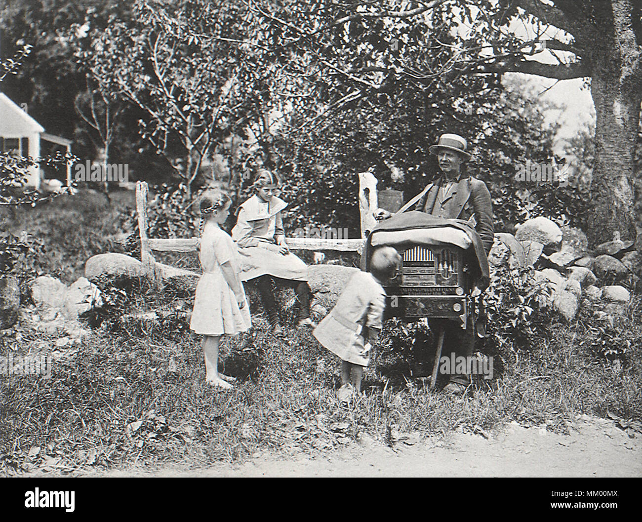 Un organo itinerante smerigliatrice. Scituate. 1910 Foto Stock
