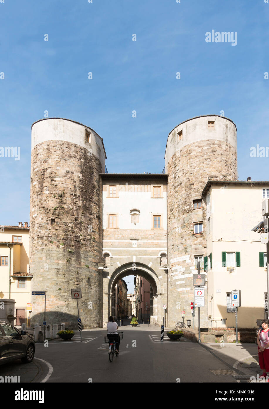 Porta san gervasio immagini e fotografie stock ad alta risoluzione Alamy