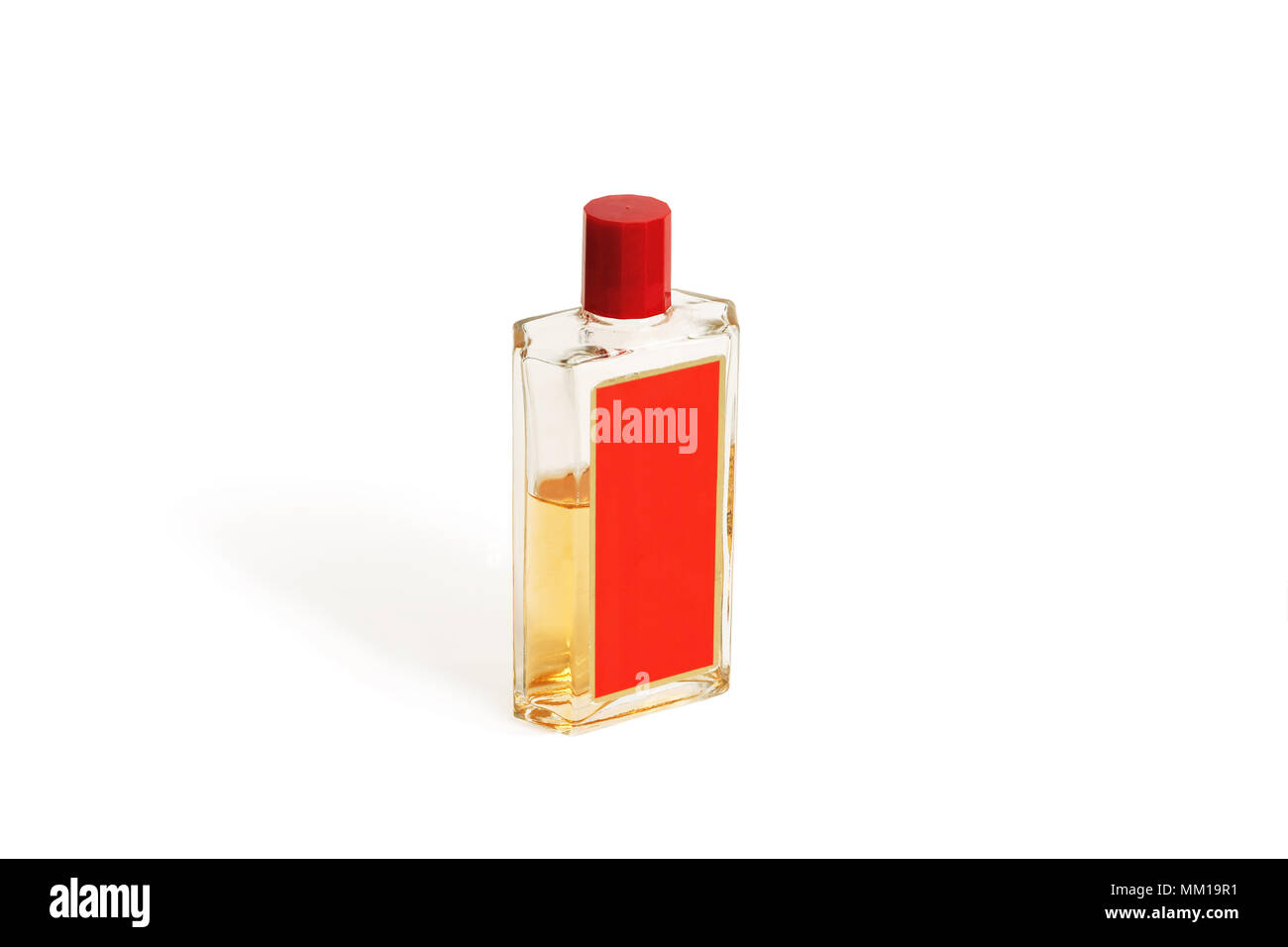 Bottiglia trasparente con colonia. Isolato su sfondo bianco. Foto Stock