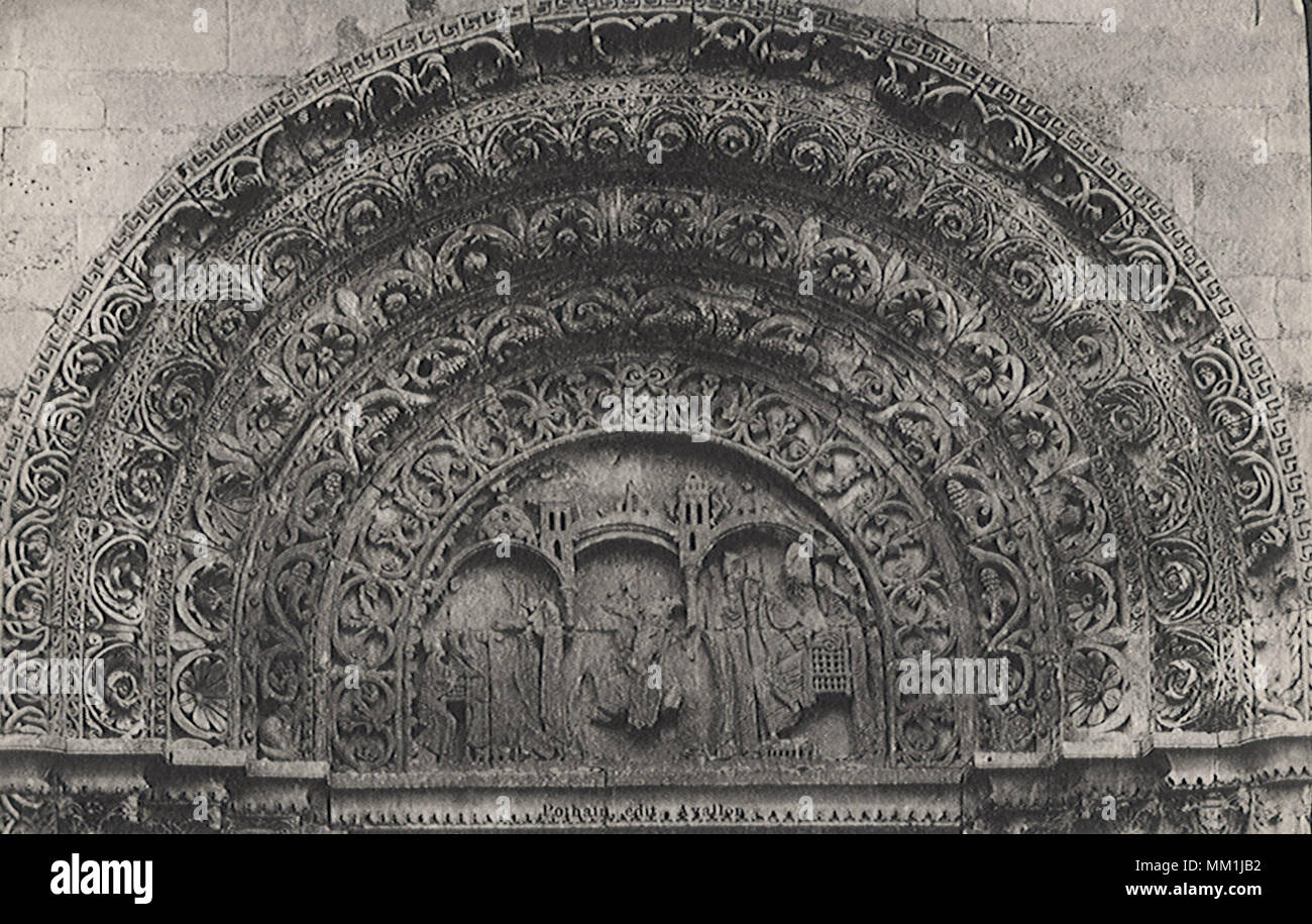 Portale anteriore scultura di Saint Lazare. Avallon. 1910 Foto Stock