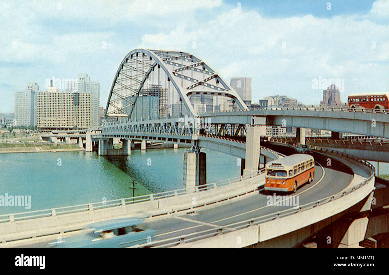 Fort Pitt Bridge. Pittsburgh. 1960 Foto Stock