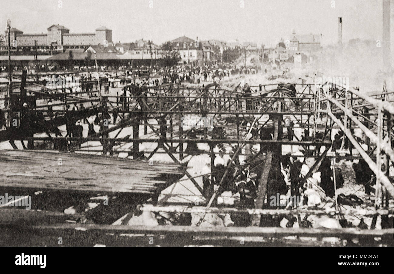 Rovine del molo dopo l'incendio. Old Orchard. 1907 Foto Stock