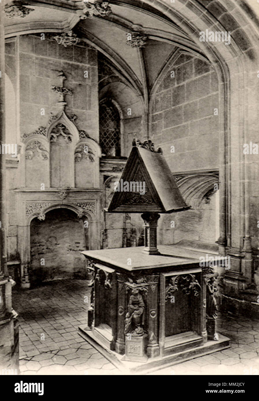 Leggio presso la chiesa di Brou. Bourg. 1910 Foto Stock