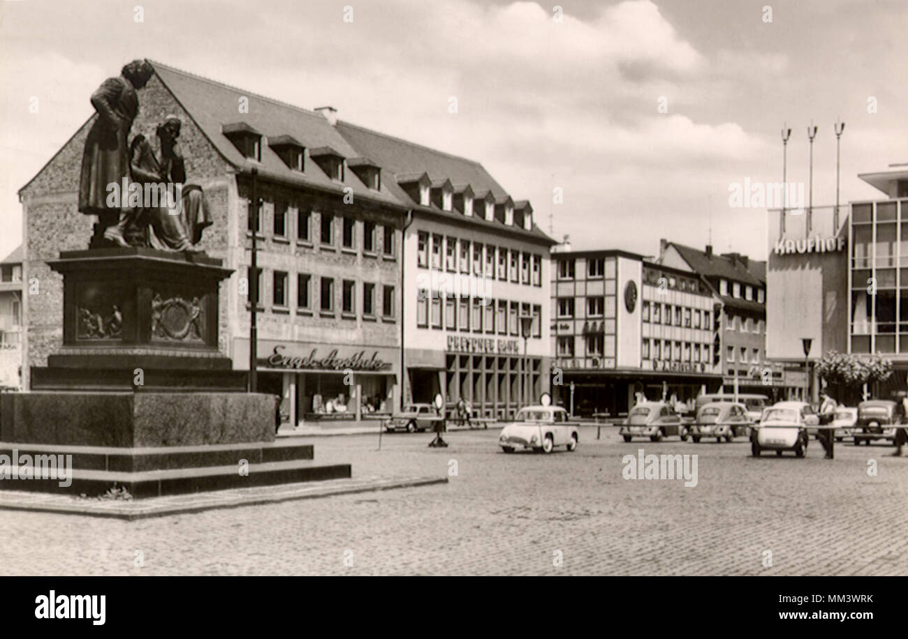Fratelli Grimm monumento. Hanau. 1960 Foto Stock