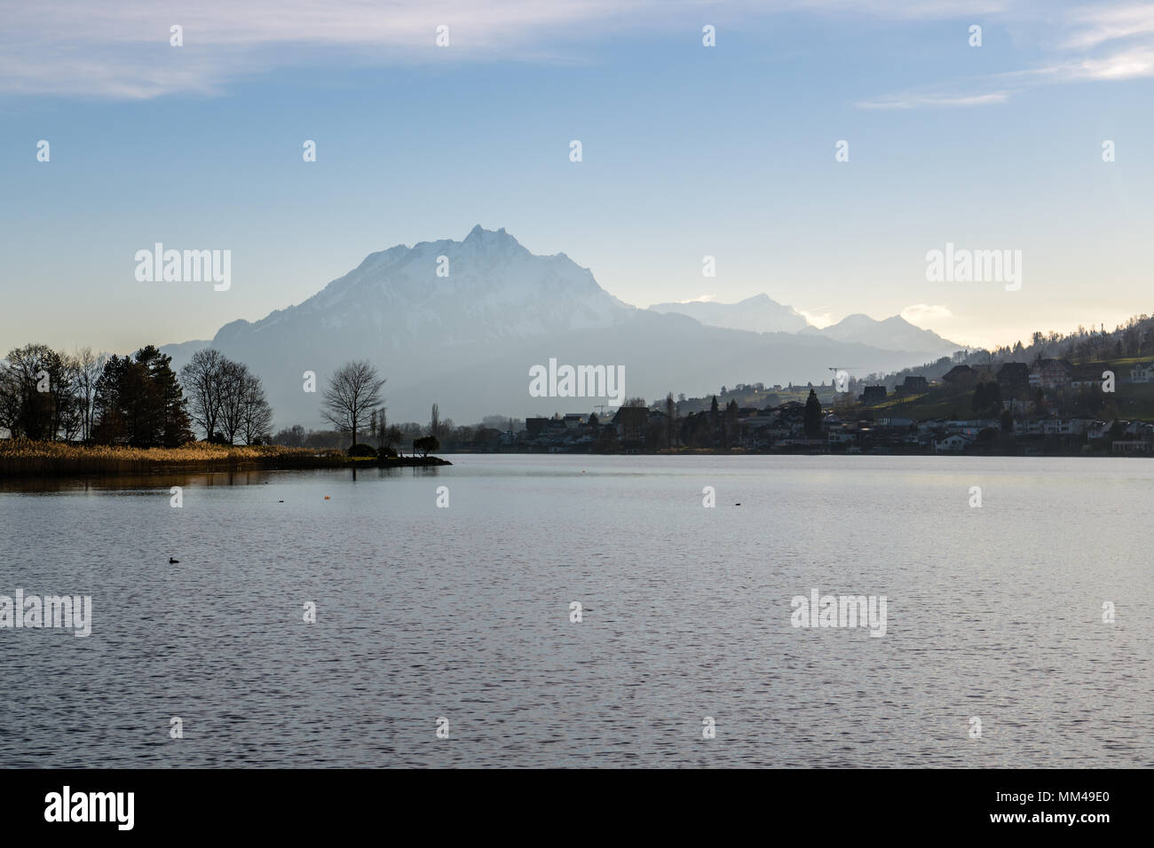 Vista sul bellissimo Lago di Lucerna e Monte Pilatus Foto Stock