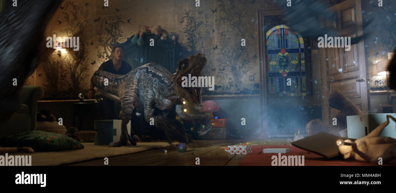 Mondo giurassico: caduto regno è un imminente American science fiction film di avventura diretto da J. A. Bayona. Il film è un sequel di mondo giurassico (2015) ed è il quinto episodio della Jurassic Park film della serie, così come la seconda parte di un progetto di mondo giurassico trilogia. Questa fotografia è per il solo uso editoriale ed è il copyright del film company e/o il fotografo assegnato dal film o società di produzione e può essere riprodotto solo da pubblicazioni in congiunzione con la promozione del film di cui sopra. Un credito per il film company è richiesto. La foto Foto Stock